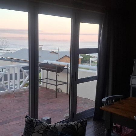 Pik 'N Wyntjie Apartment Gansbaai Exterior photo