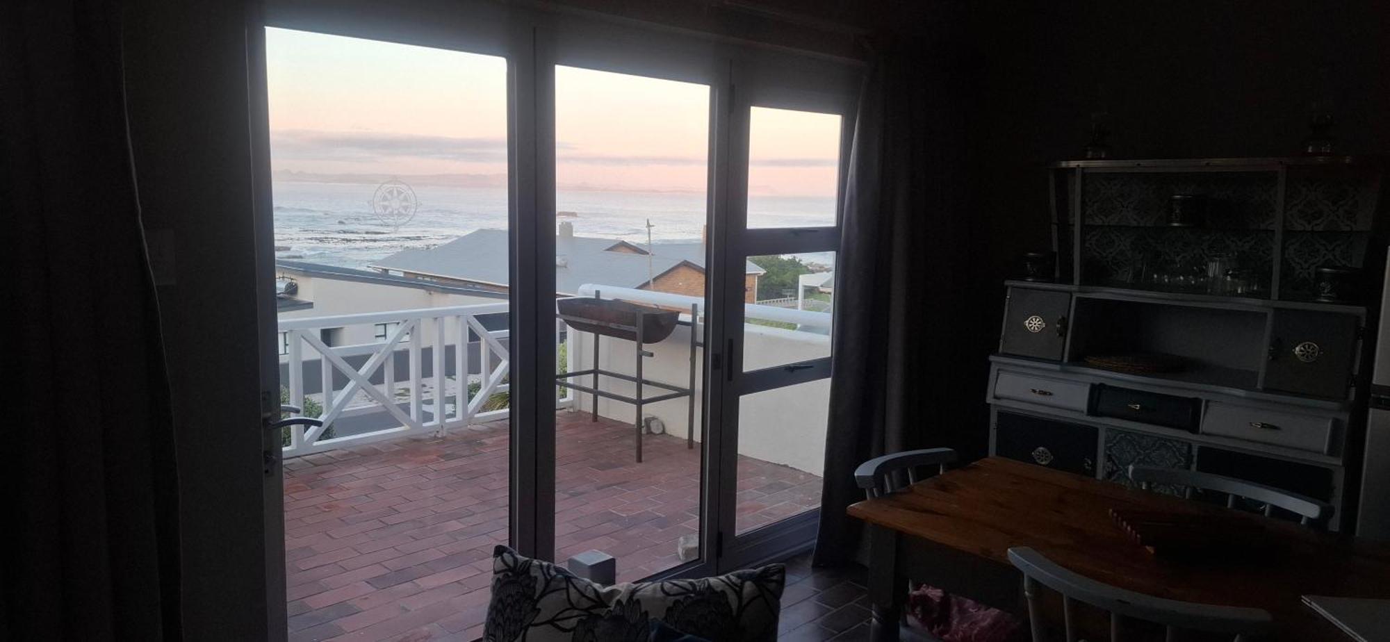 Pik 'N Wyntjie Apartment Gansbaai Exterior photo