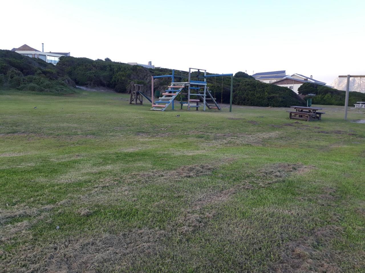 Pik 'N Wyntjie Apartment Gansbaai Exterior photo