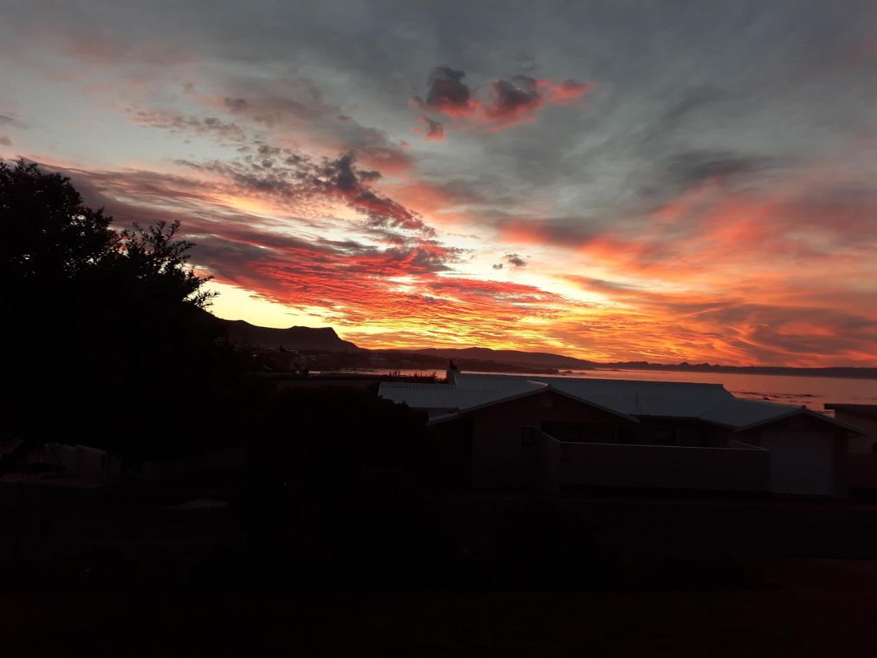 Pik 'N Wyntjie Apartment Gansbaai Exterior photo